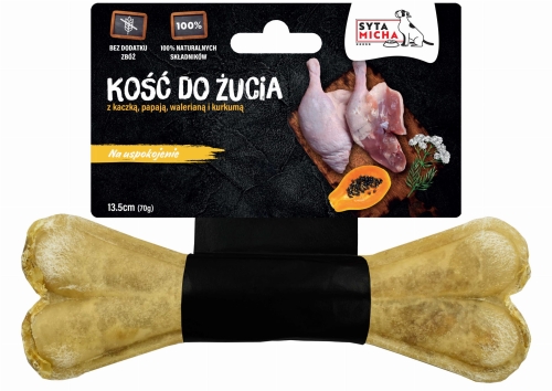 Kość do żucia dla psa na uspokojenie od Sytej Michy - połączenie naturalnej skóry, kaczki, papai, waleriany i kurkumy. Uniwersalny rozmiar kości (13,5 cm) oraz naturalny skład, dbając jednocześnie o higienę jamy ustnej i zdrowe dziąsła psa.